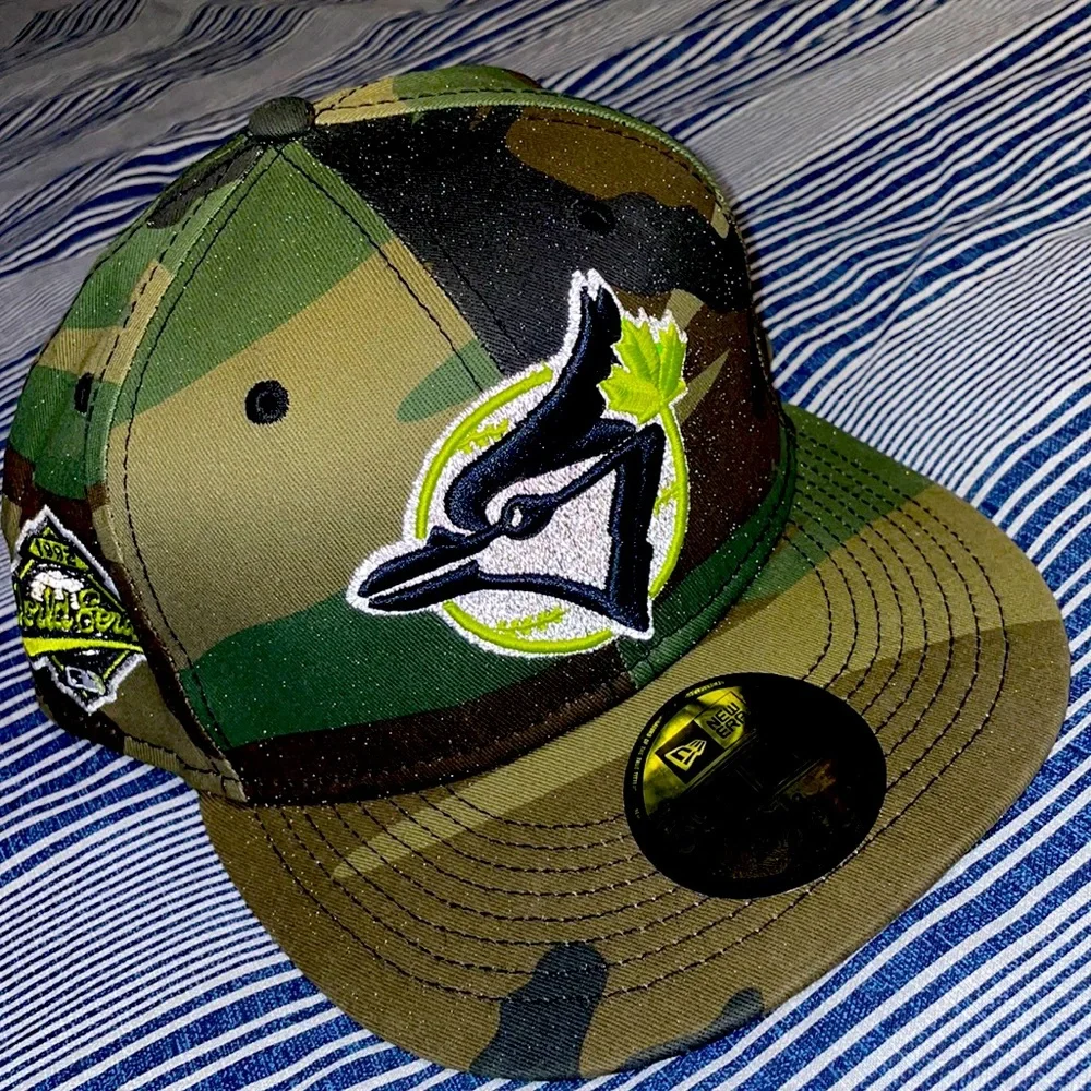 A blue jays hat soldier camouflage color perfect conditions size 7:3/8 - Picture 1 of 4